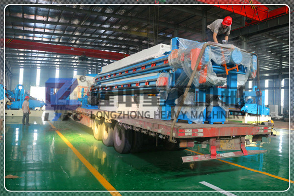 制砂尾礦污泥壓濾機(jī)設(shè)備每小時(shí)產(chǎn)量是多大？采購(gòu)價(jià)格是多少