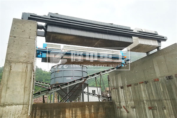 設(shè)計人工砂打砂生產(chǎn)工藝流程，用廂式污泥壓濾機好嗎？