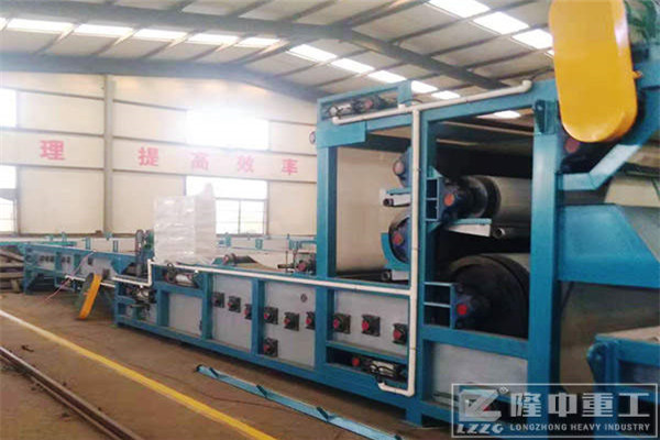 有了環(huán)保型節(jié)能帶式污泥壓濾機(jī)設(shè)備成套設(shè)備，還愁錢來(lái)的慢嗎？