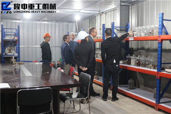 讓隆中為全球服務(wù)！德國(guó)用戶造訪隆中重工