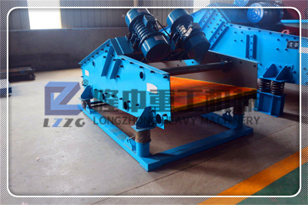 脫水污泥振動(dòng)脫水篩設(shè)備火力全開，助力尾砂污泥再利用