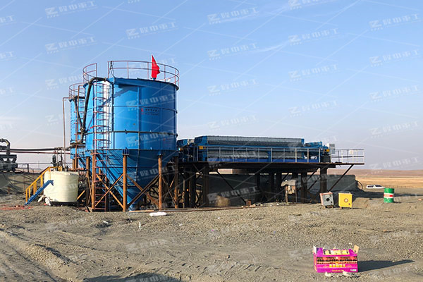 200平方的壓濾機有嗎？污泥脫水機多少錢一臺？