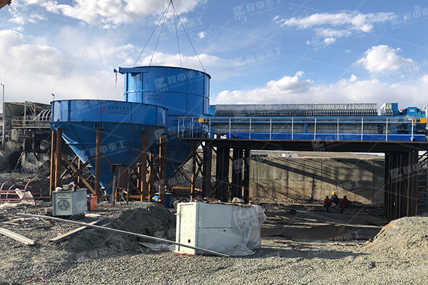 板框壓濾機(jī)的濾板為什么經(jīng)常磨損？是哪些原因造成的？