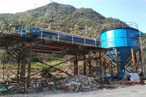 洗砂壓濾機(jī)造成的濾布損壞的原因有哪些？